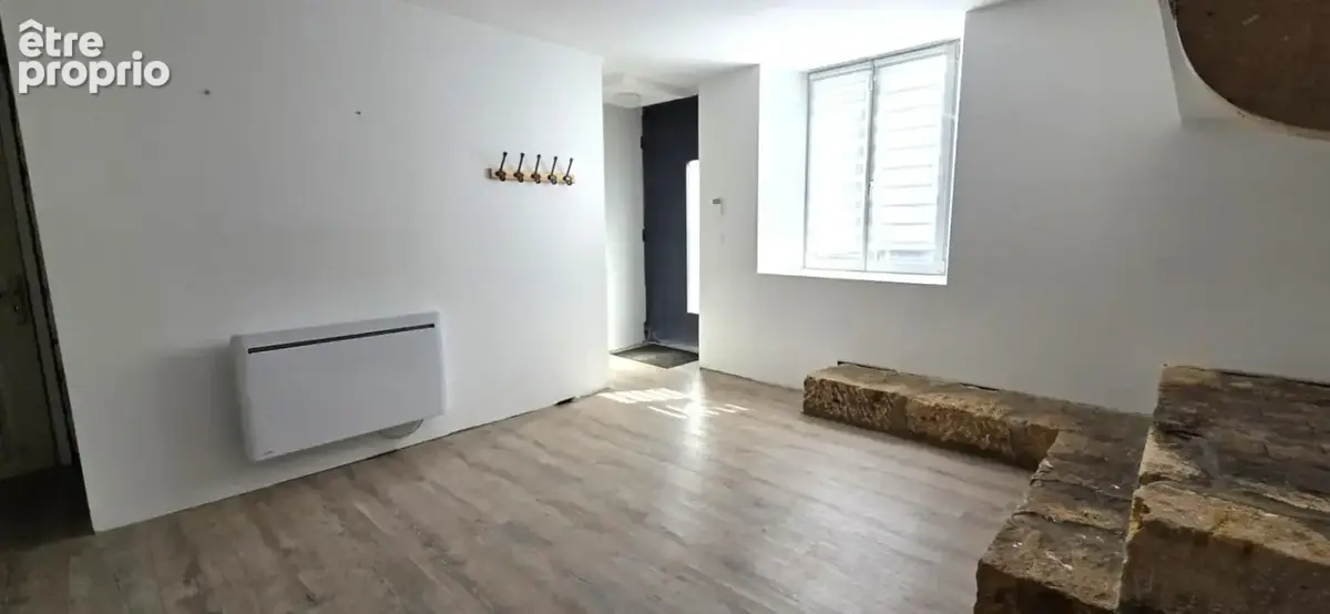 Maison familiale en pierre de 196 m² - petit failly– 4 chambres  – pièce de vie de 73 m² – près de 1 600 m² de foncier – grange  - photo 8