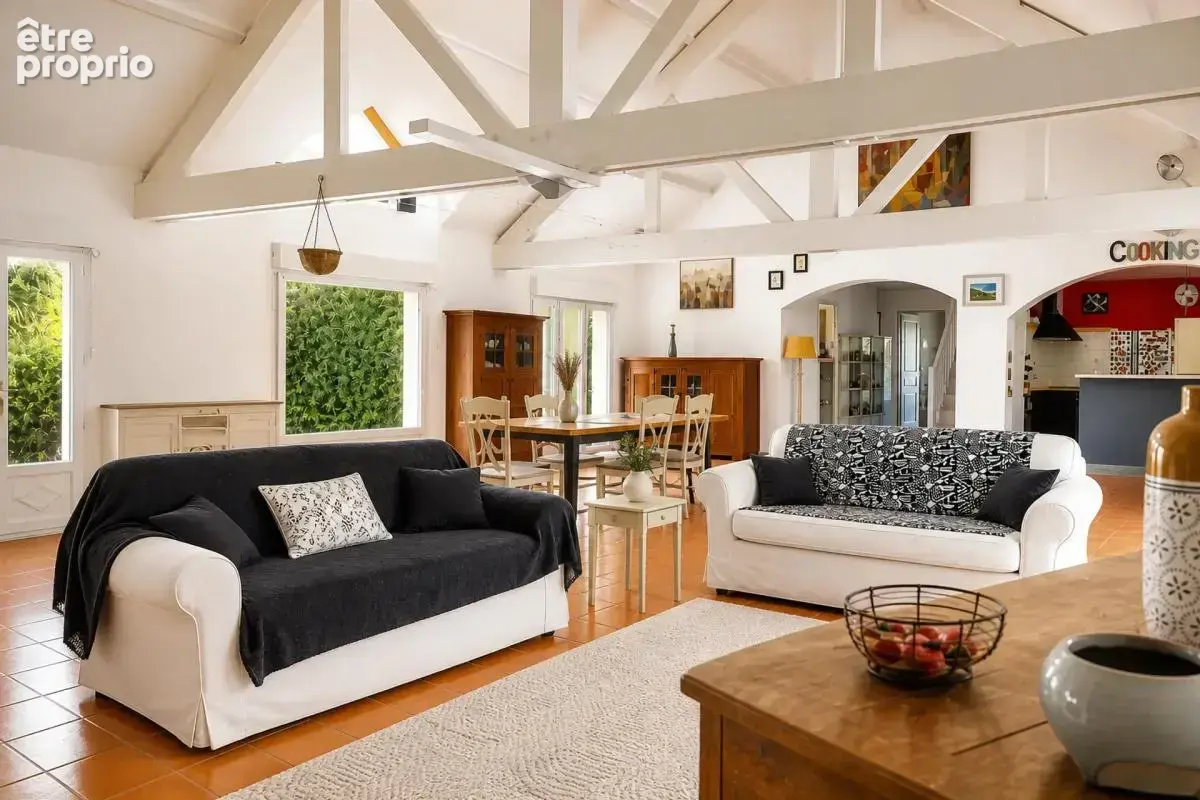 Maison de 9 pièces de 280 m² à Yvoy-le-Marron - photo 8