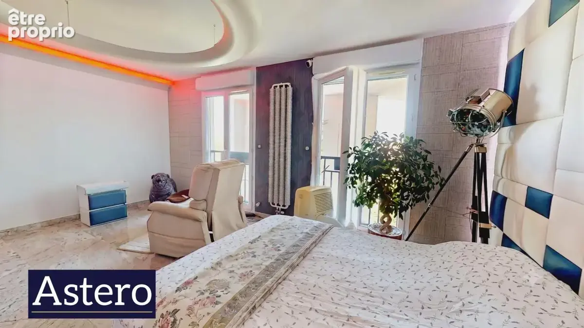 Duplex de 105m2 - Pièces à vivre de 50m2 - DPE B - A deux pas de la gare - photo 4