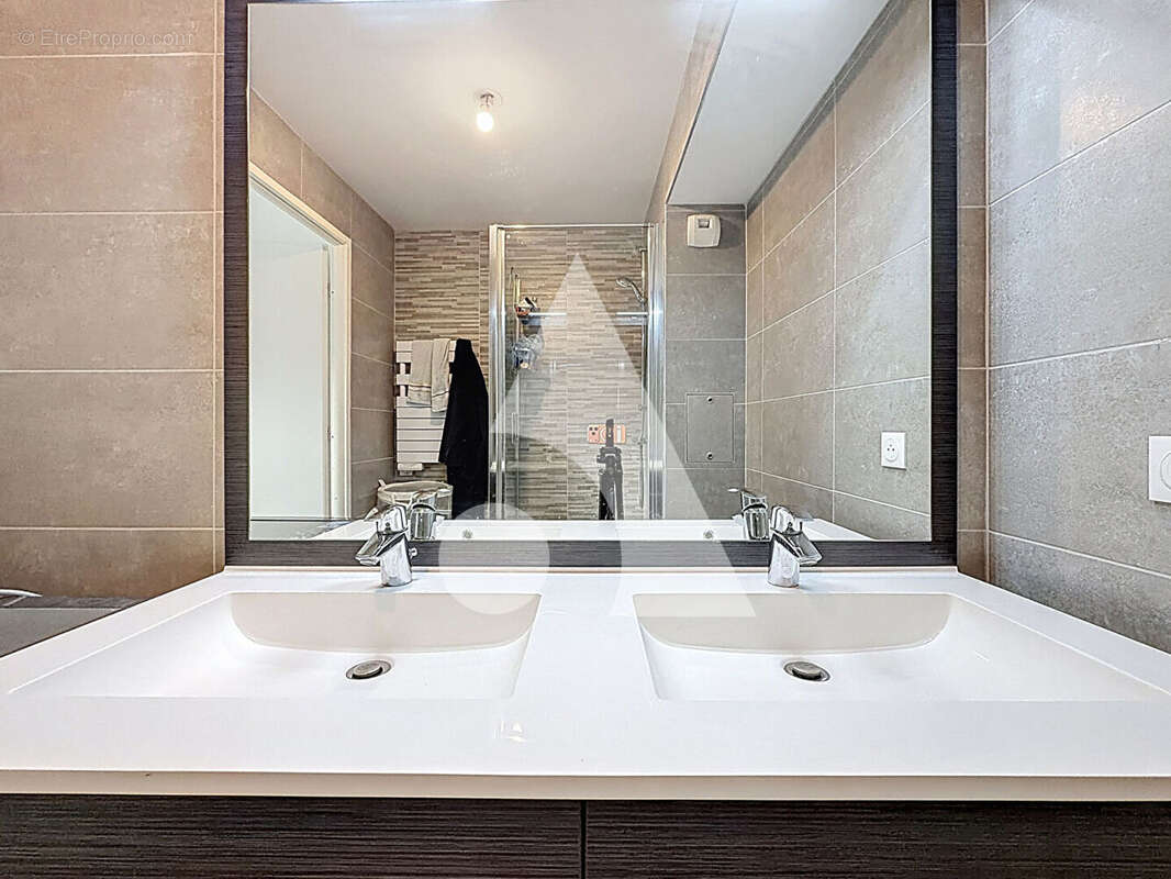 Appartement à RUEIL-MALMAISON