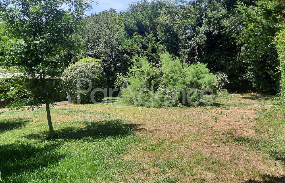 Terrain à VAUX-SUR-MER