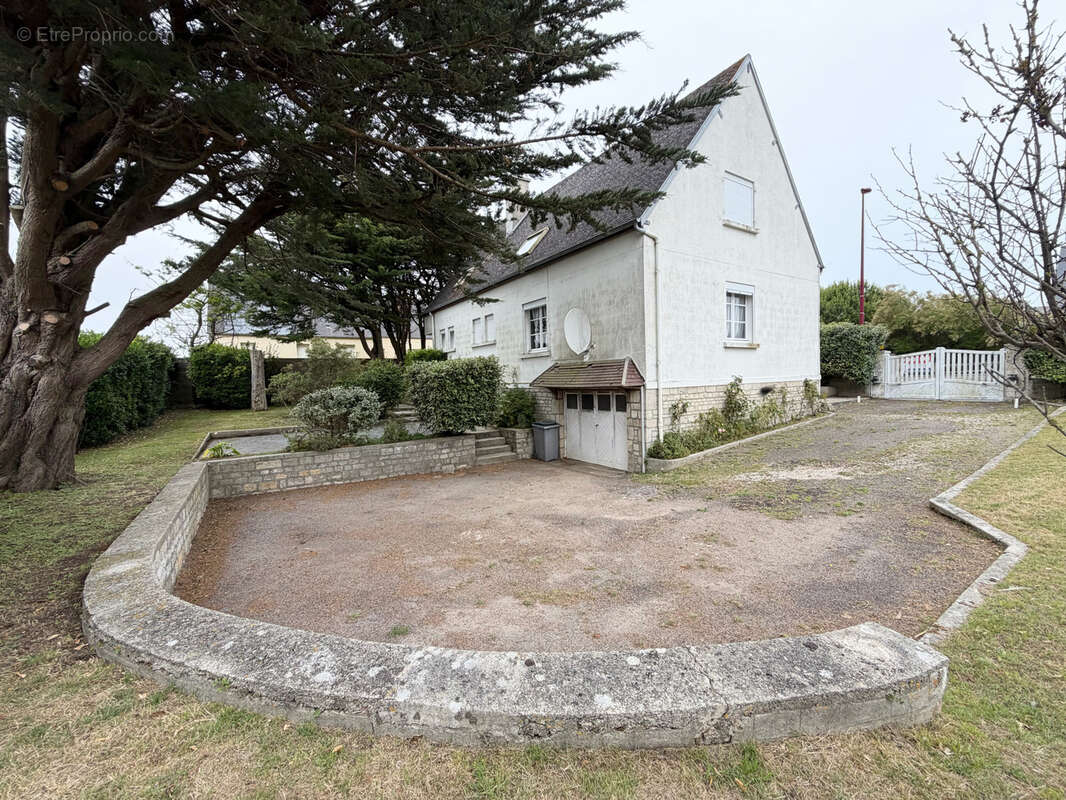 Maison en bord de mer à rénover - photo 3