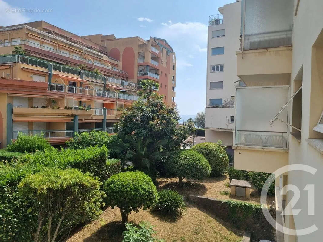 Appartement 52 m² à Roquebrune-Cap-Martin  - photo 12
