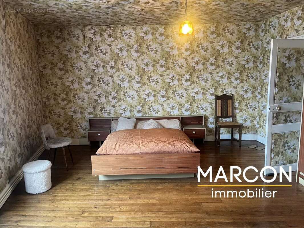 Maison à CHENERAILLES