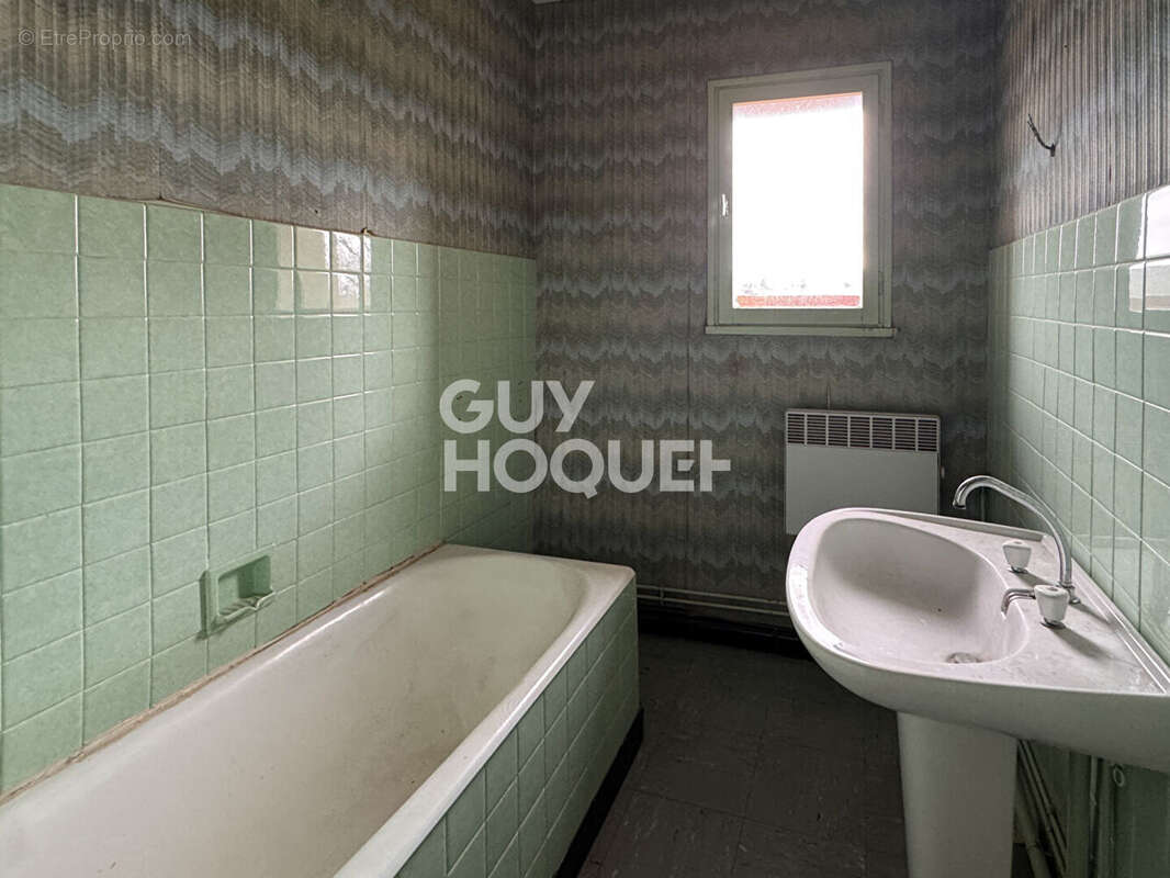 Appartement à PONT-EVEQUE