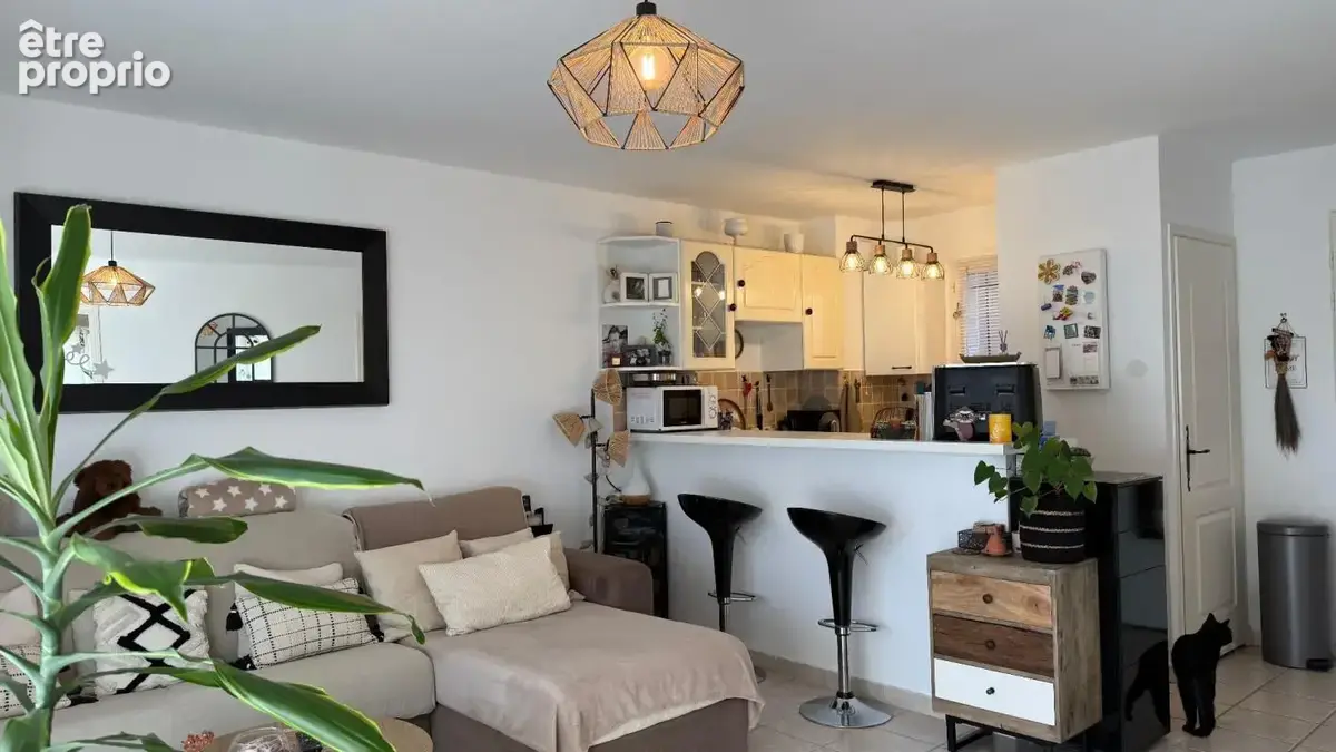 A vendre 2 pièces proche golf ROQUEBRUNE SUR ARGENS (83) - photo 3