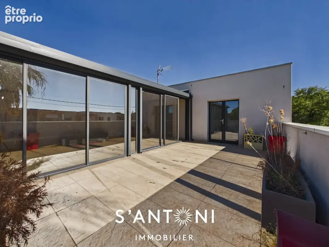 Villa de standing au Grau d'agde sur une parcelle de 880m² avec piscine - photo 10