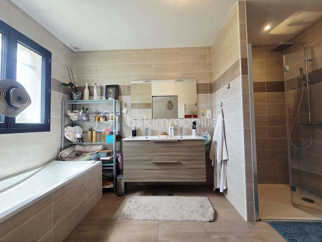 Contemporaine de Plain pied T5 - photo 8