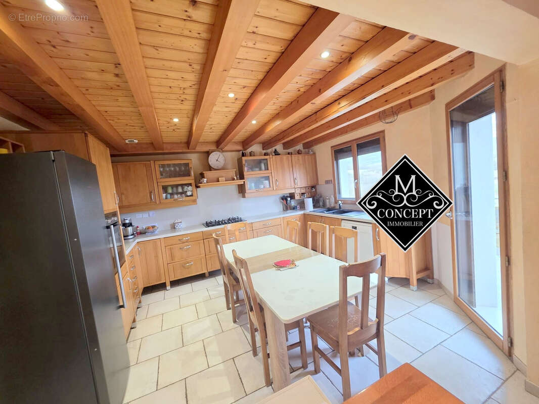 Maison à CHENE-EN-SEMINE