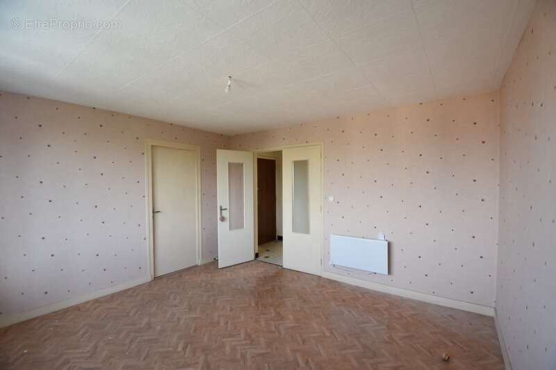 Appartement à vendre 4 pièces DIGOIN (71) - photo 2
