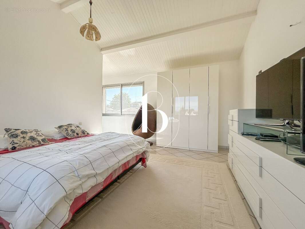 Maison à VALLON-PONT-D&#039;ARC