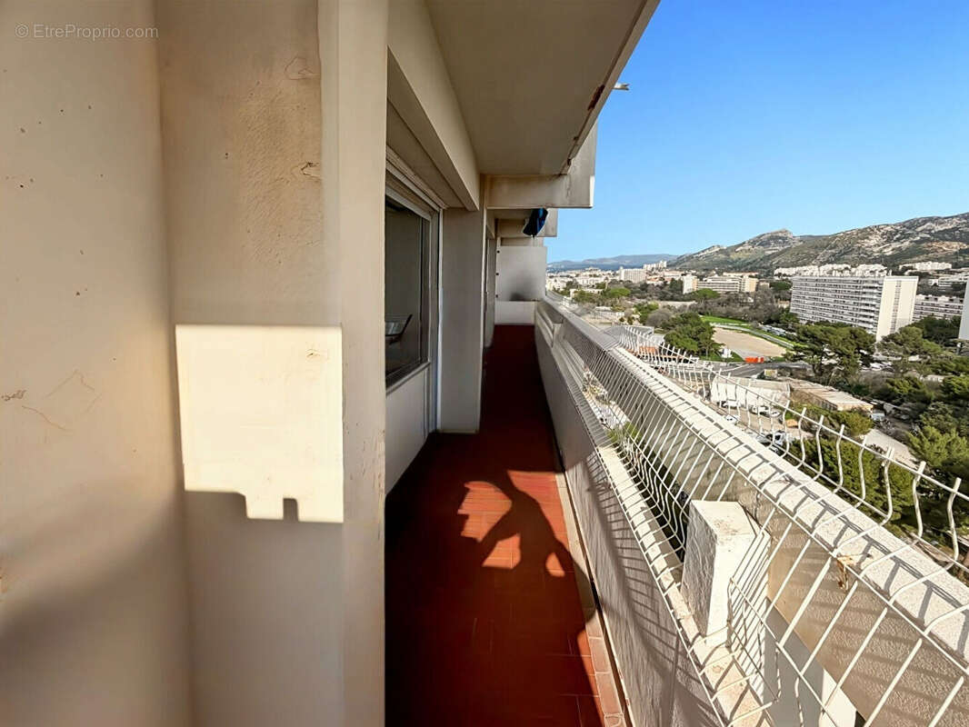 Appartement à MARSEILLE-9E