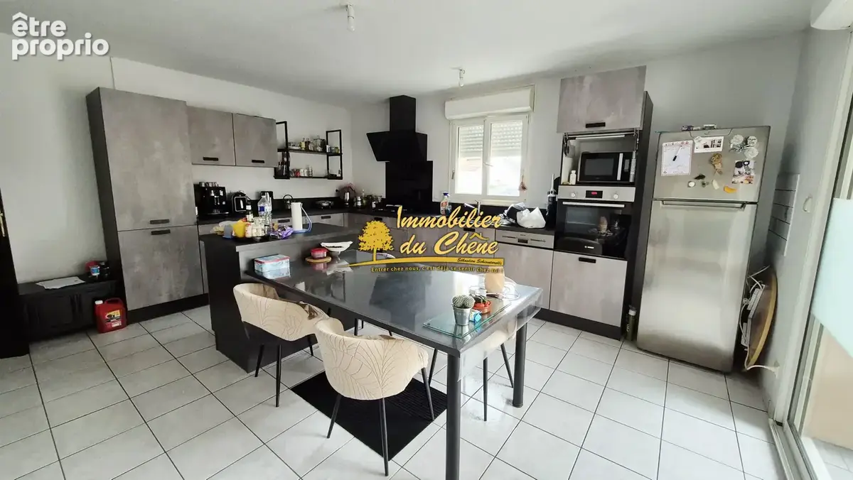 Maison 6 pièces 195 m² à vendre à Luxeuil-Les-Bains (70300) - photo 1