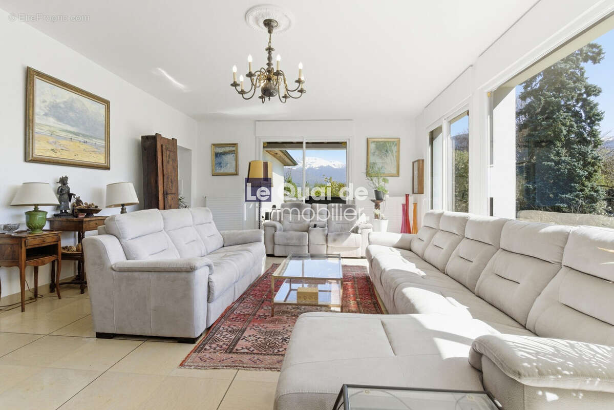 Maison à VARCES-ALLIERES-ET-RISSET