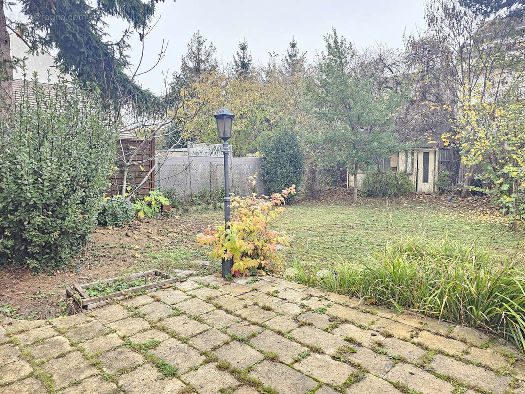 Maison à SAVIGNY-SUR-ORGE