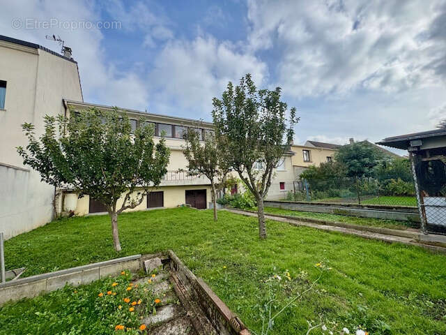 Maison à PARAY-VIEILLE-POSTE