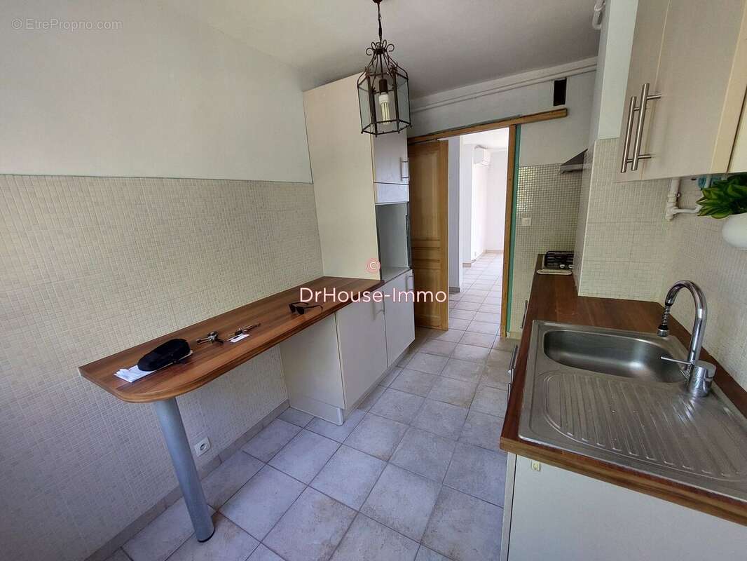 Appartement à MARSEILLE-15E