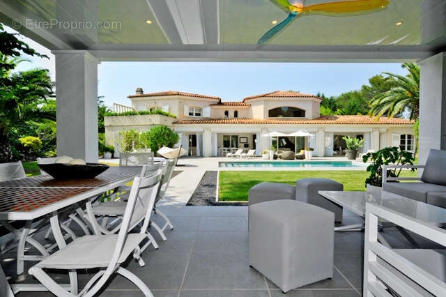 Maison à MOUGINS