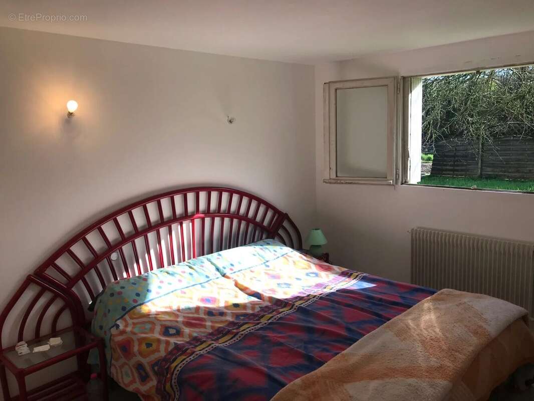 Grande maison avec quatre chambres - photo 8