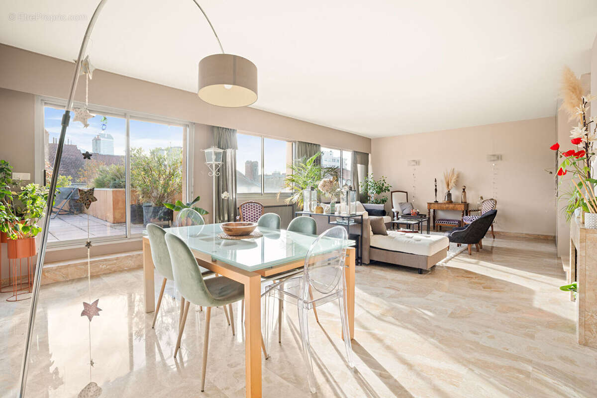 Appartement à LYON-6E