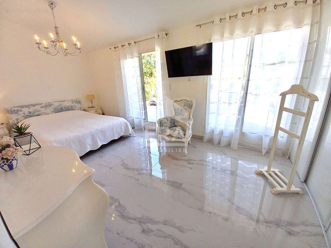 Maison à MOUANS-SARTOUX