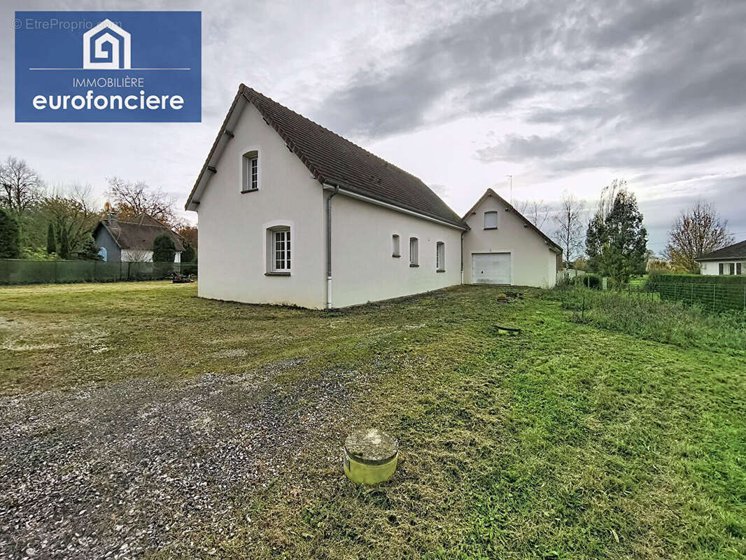 Maison à LA VENDUE-MIGNOT