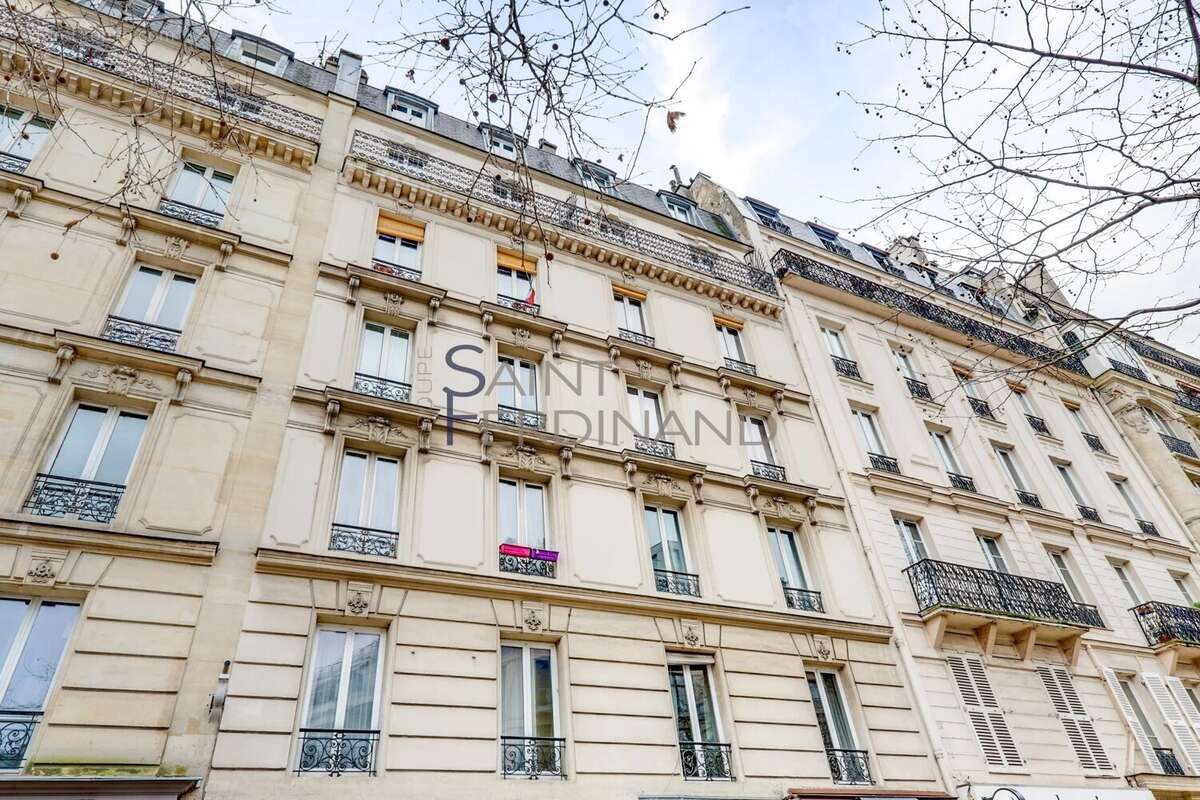 Appartement à PARIS-7E