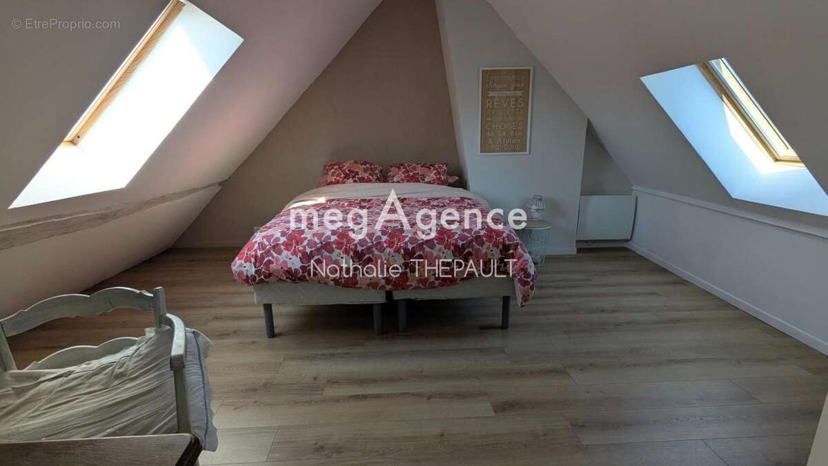 Maison à FOLLAINVILLE-DENNEMONT