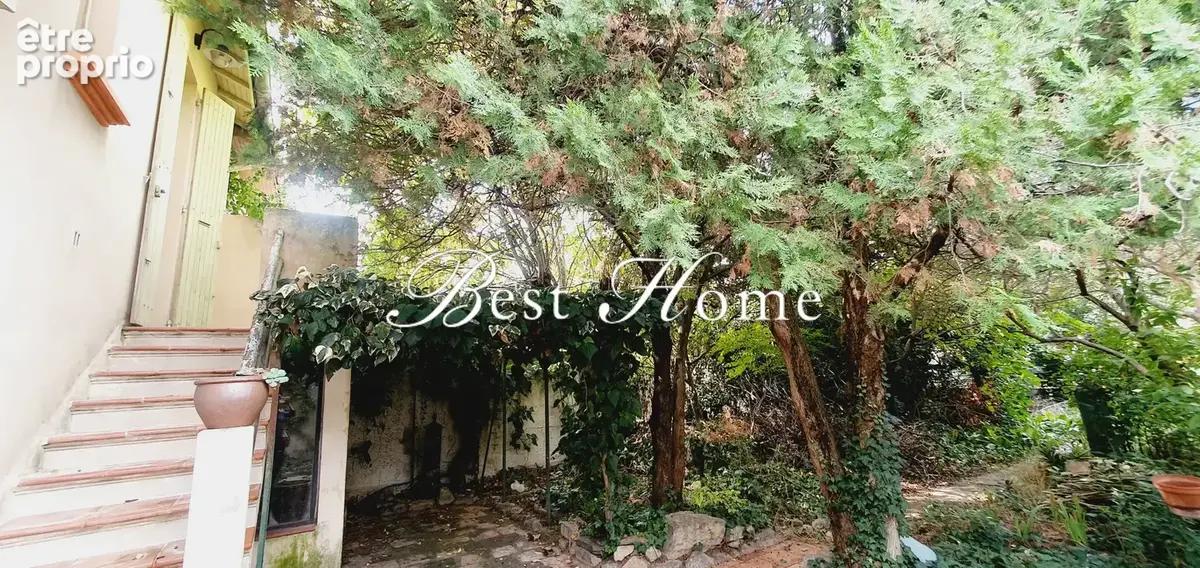  EXCLUSIVITE - Vente  Maison de ville NIMES avec jardin et garage- - photo 12