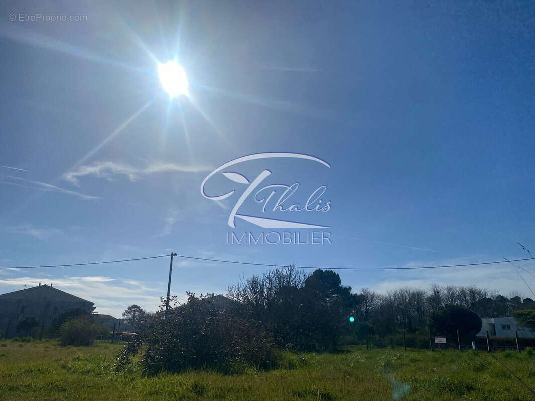 Terrain à SAINT-MEDARD-EN-JALLES