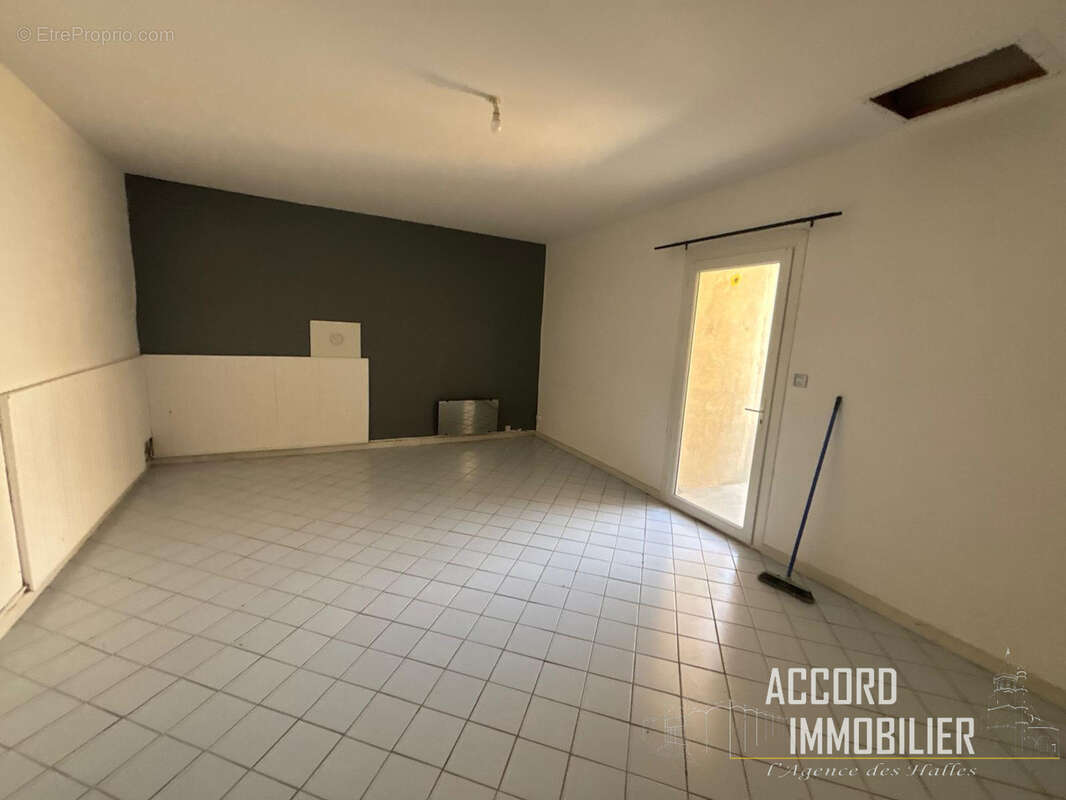 Appartement à PUISSALICON