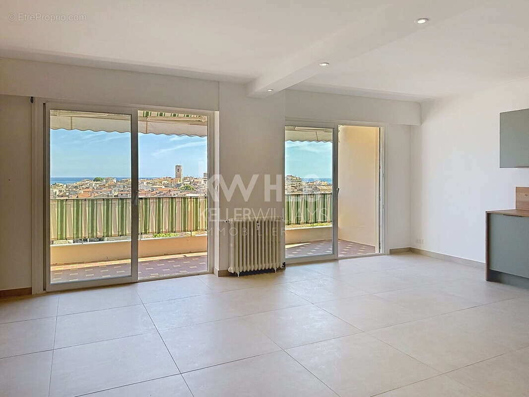 Appartement 69 m² à Antibes  - photo 8