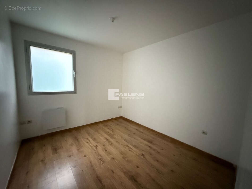 Appartement 54 m² à Carvin  - photo 4