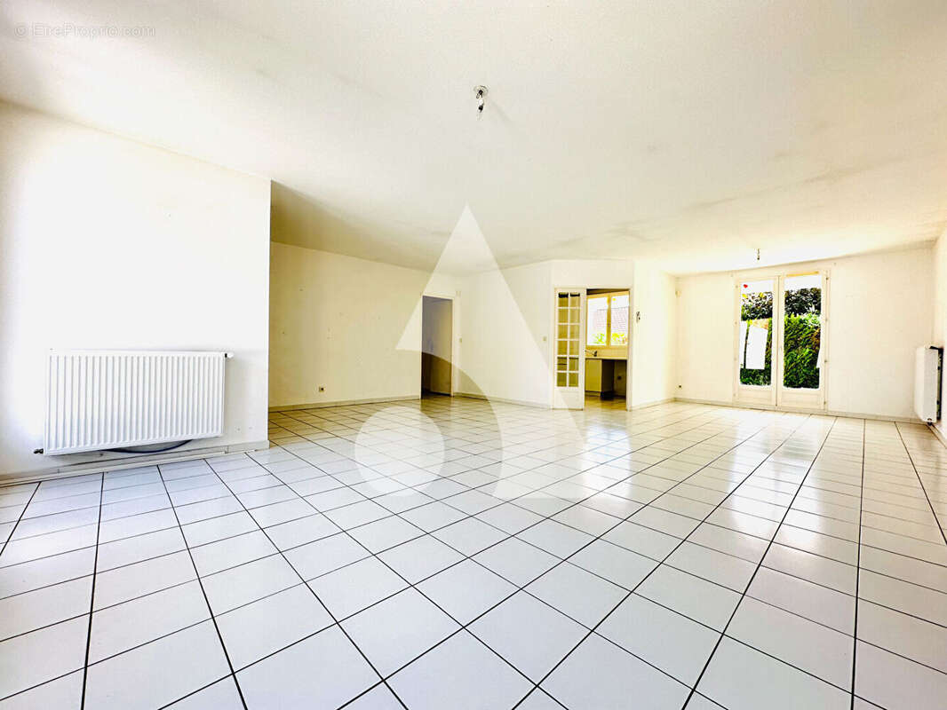 Maison à GONDREVILLE