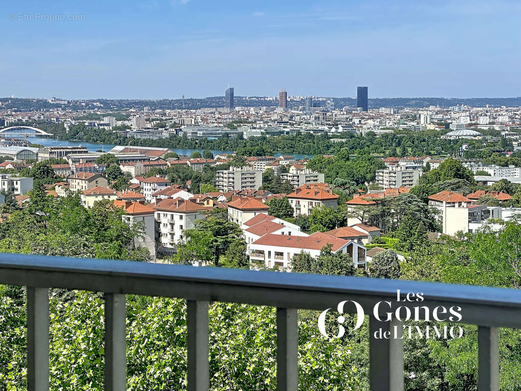 Oullins -T3 - Balcon - Vue imprenable sur Lyon - photo 7