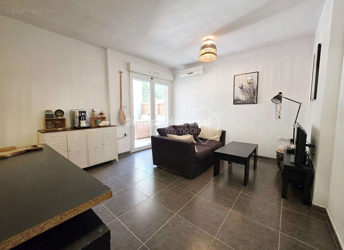 Appartement à SAINT-CHAMAS