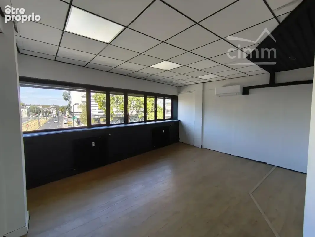 Local professionnel - bureaux – 122.60 m² – angers centre - photo 5