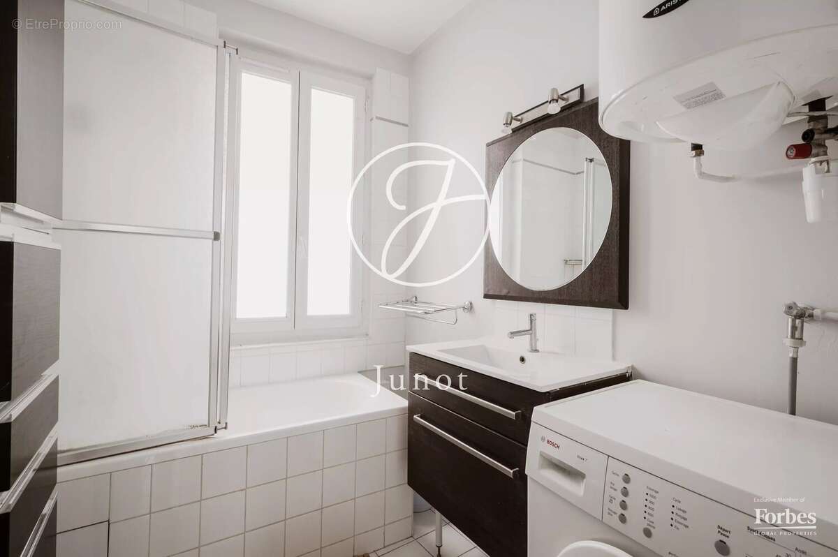 Paris 3e - RUE AU MAIRE / ARTS ET MÉTIERS - Appartement - 2 pièces - 49,63m² Carrez - 1 chambre - Plan optimisé - photo 9