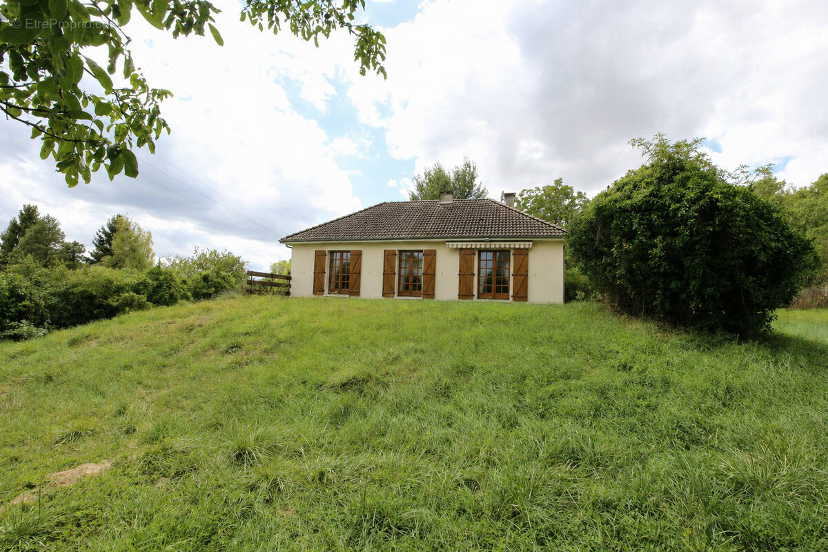 Maison à GARCHIZY