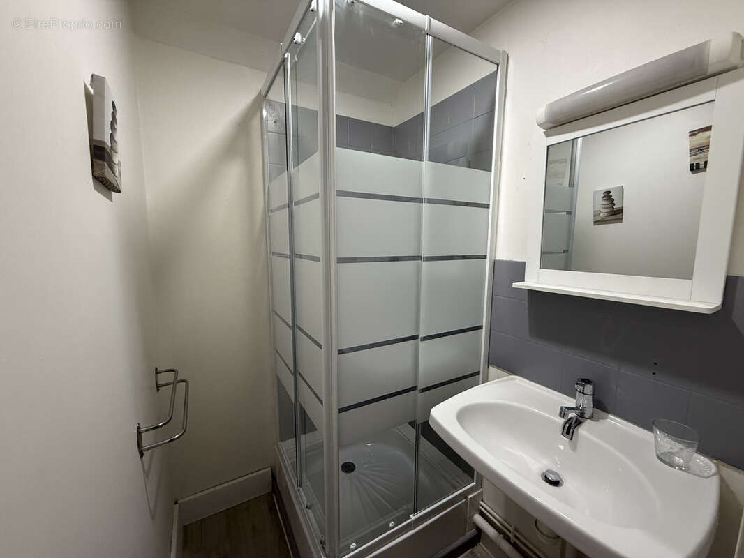 Maison à CANY-BARVILLE