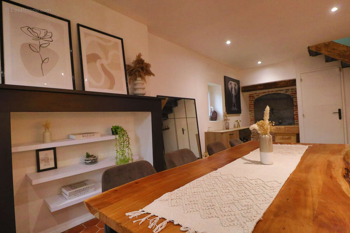 Maison à POUILLY-SUR-SAONE