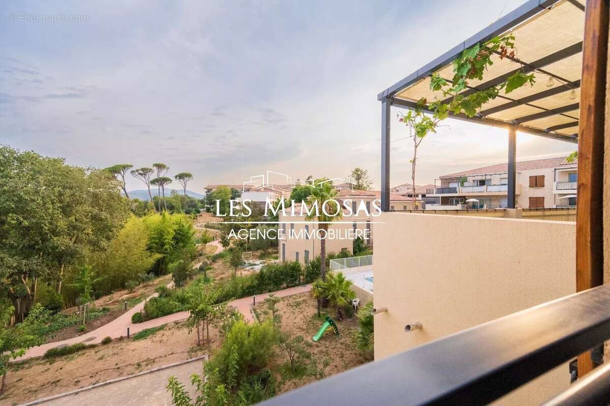 Appartement à LE MUY