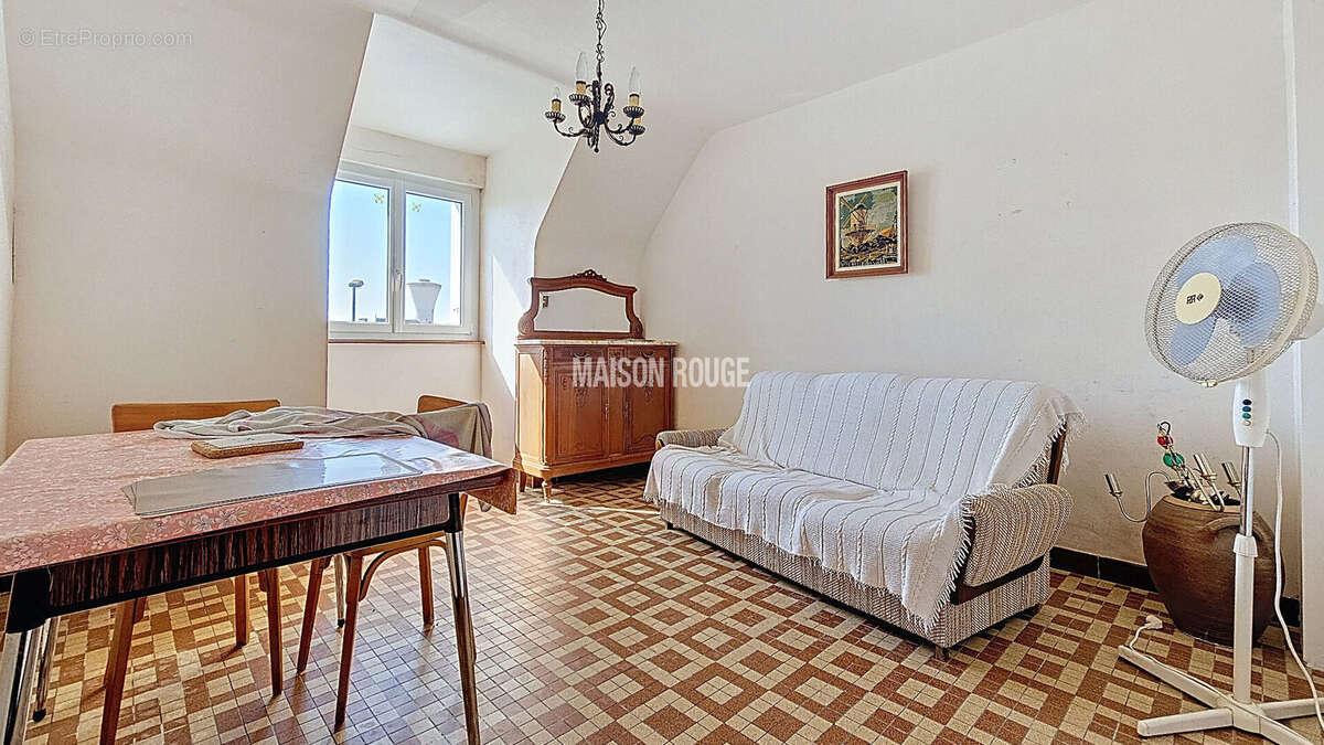 Maison individuelle en granit plein coeur de Matignon - photo 10