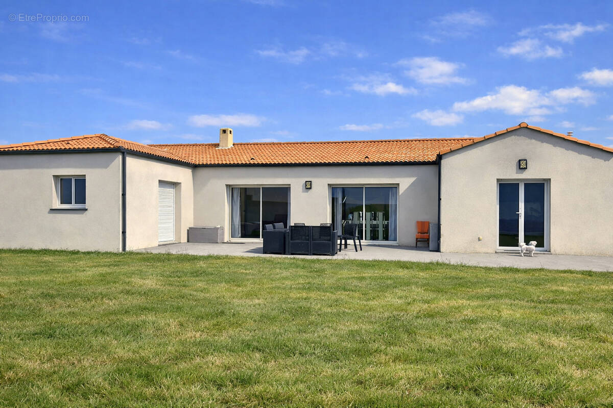 Maison à SAINTE-FOY