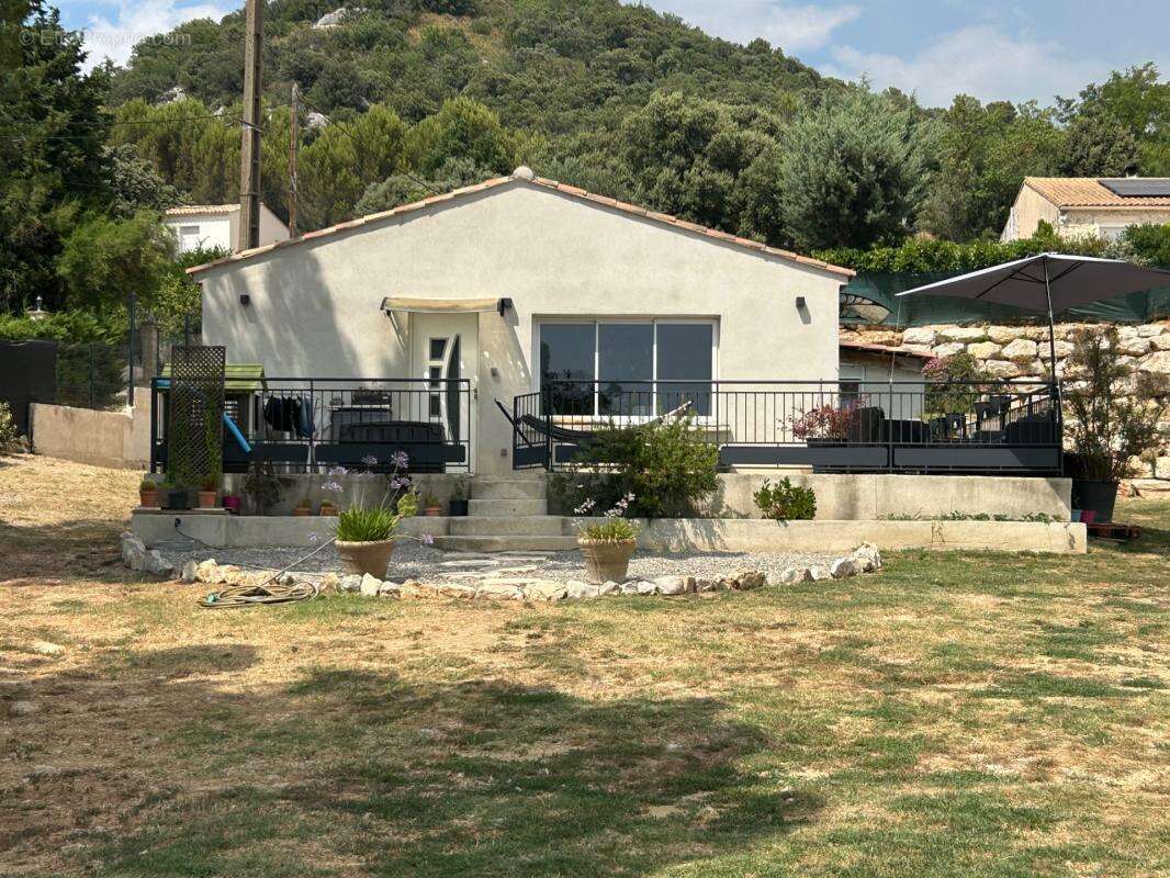 RIANS (83560) – Belle maison de plain-pied 120 m² avec T1 indépendant sur 4 000 m² de terrain piscinable - photo 2