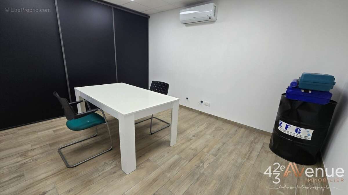 Commerce à ROCHE-LA-MOLIERE