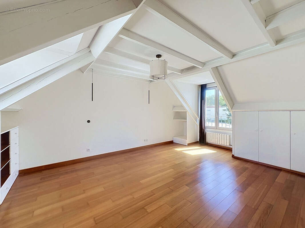 Maison 127m² à suresnes - photo 10