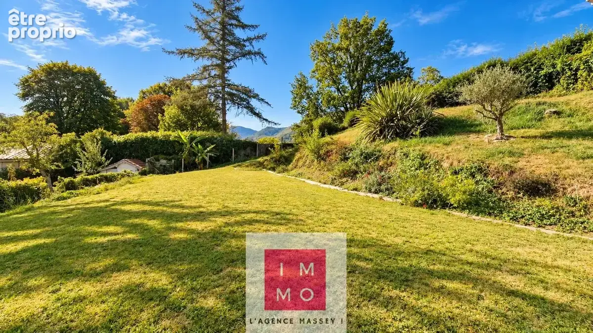 Maison de caractère aux beaux volumes – 143 m² – Lourdes - photo 3