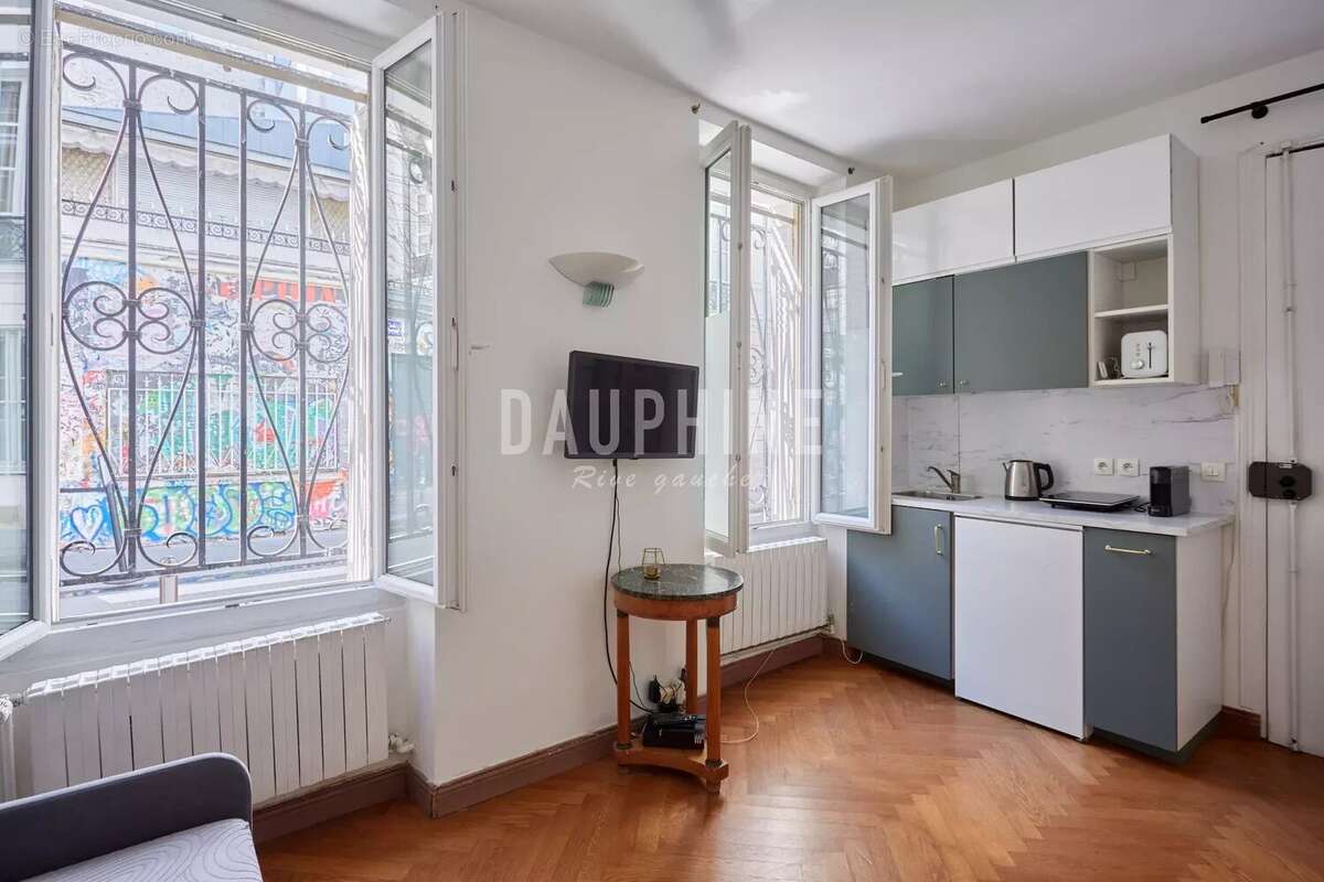 Appartement à PARIS-7E