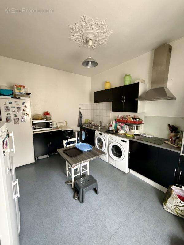Appartement 240 m² à Limoges  - photo 4